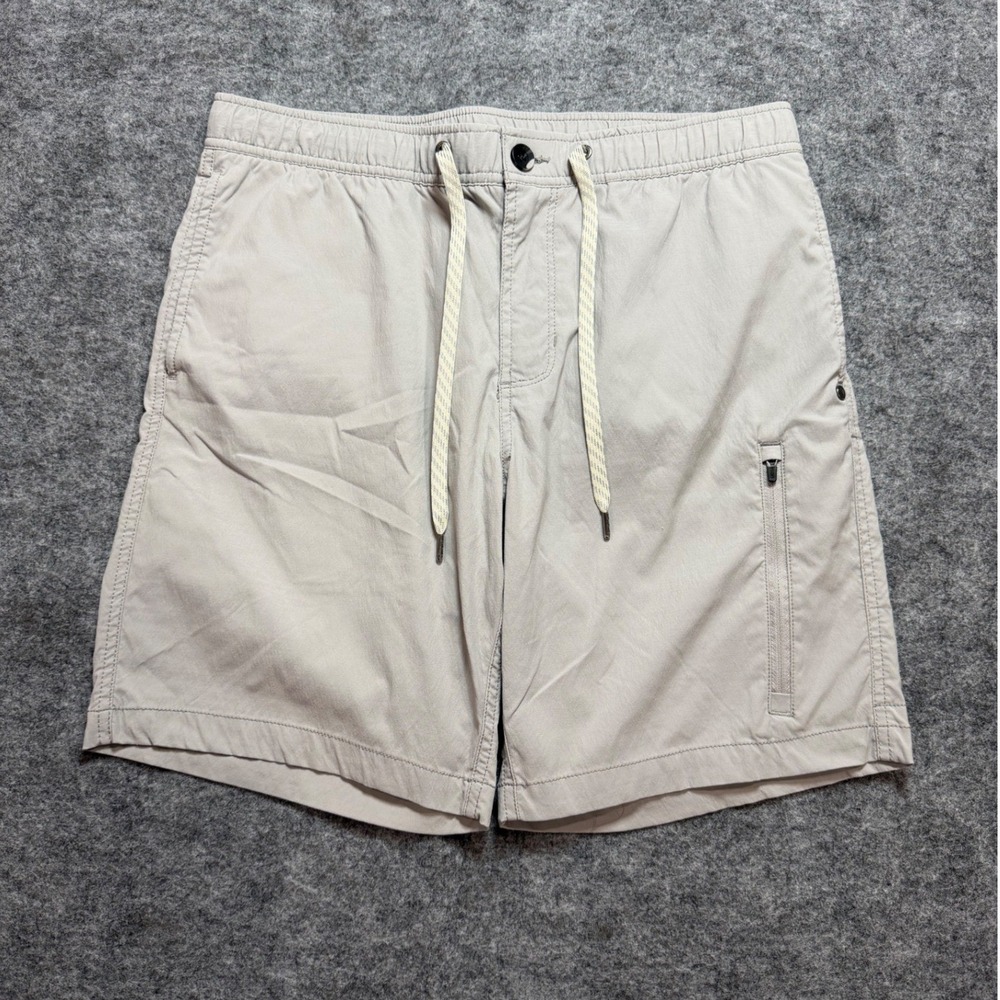 Vuori Ripstop Shorts Mens Medium Light Grey V384 Technical Stretch Casual 8"